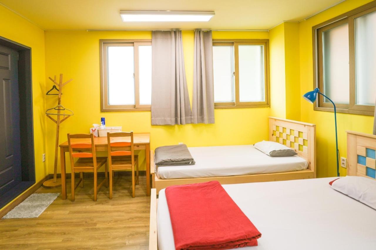 Daegu Midtown Hostel Bagian luar foto