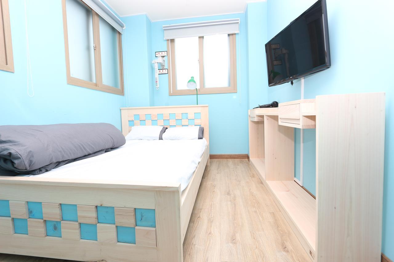 Daegu Midtown Hostel Bagian luar foto
