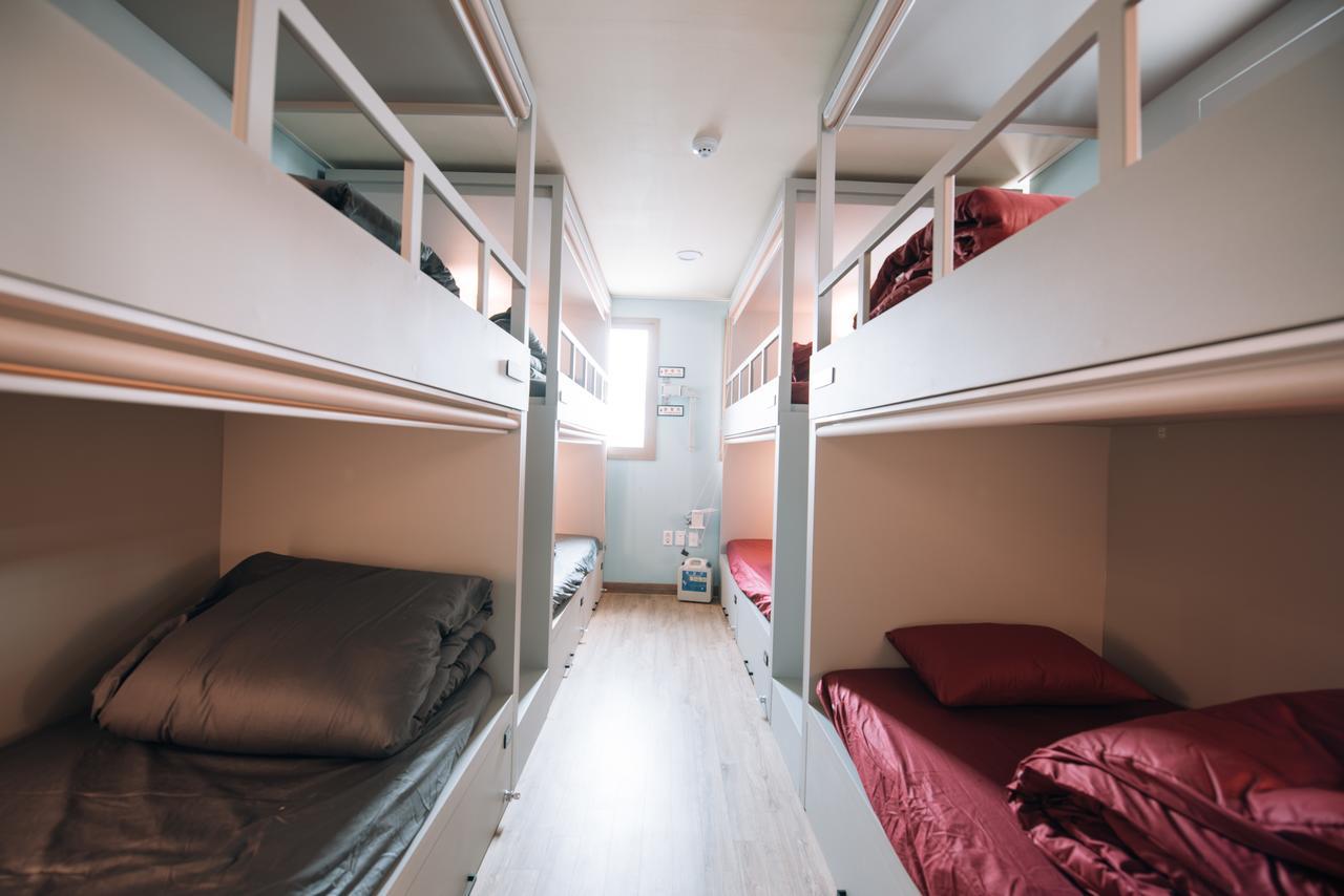 Daegu Midtown Hostel Bagian luar foto